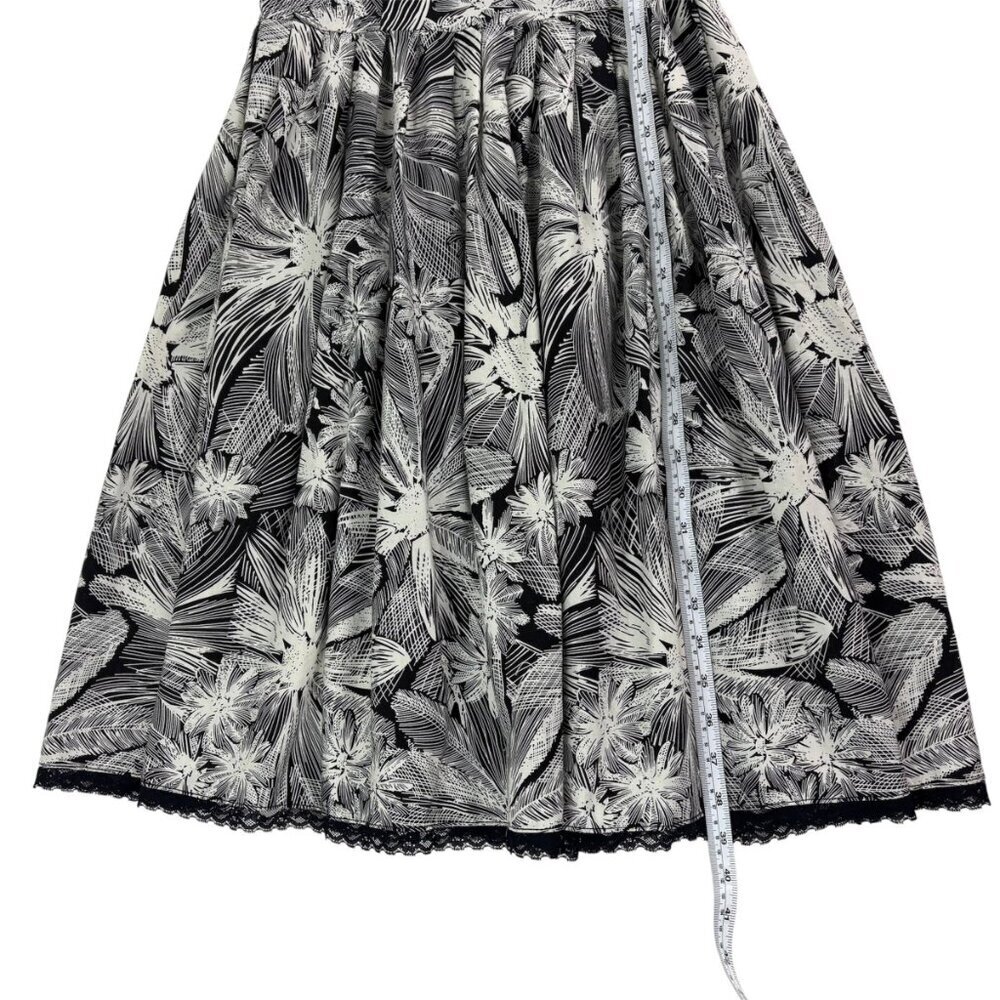 Adrianna Papell Black Ivory Floral Fit & Flare Dress Women’s Size 6 Lace V-Neck - Picture 10 of 10